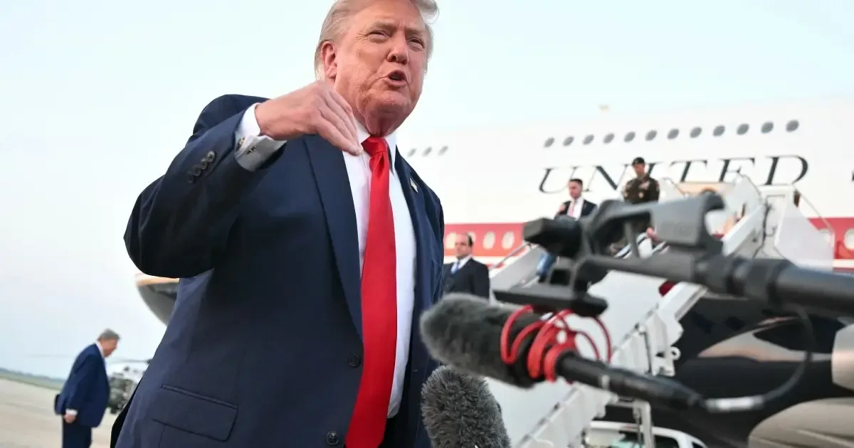 Trump veta entrada de CNN, MSNow e Politico na Casa Branca