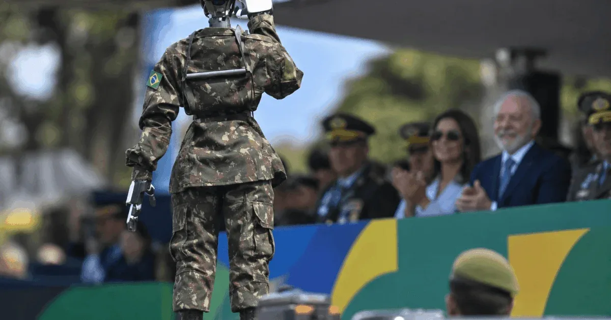 Robô que saudou Lula no desfile custa cerca de R$ 194 mil no mercado