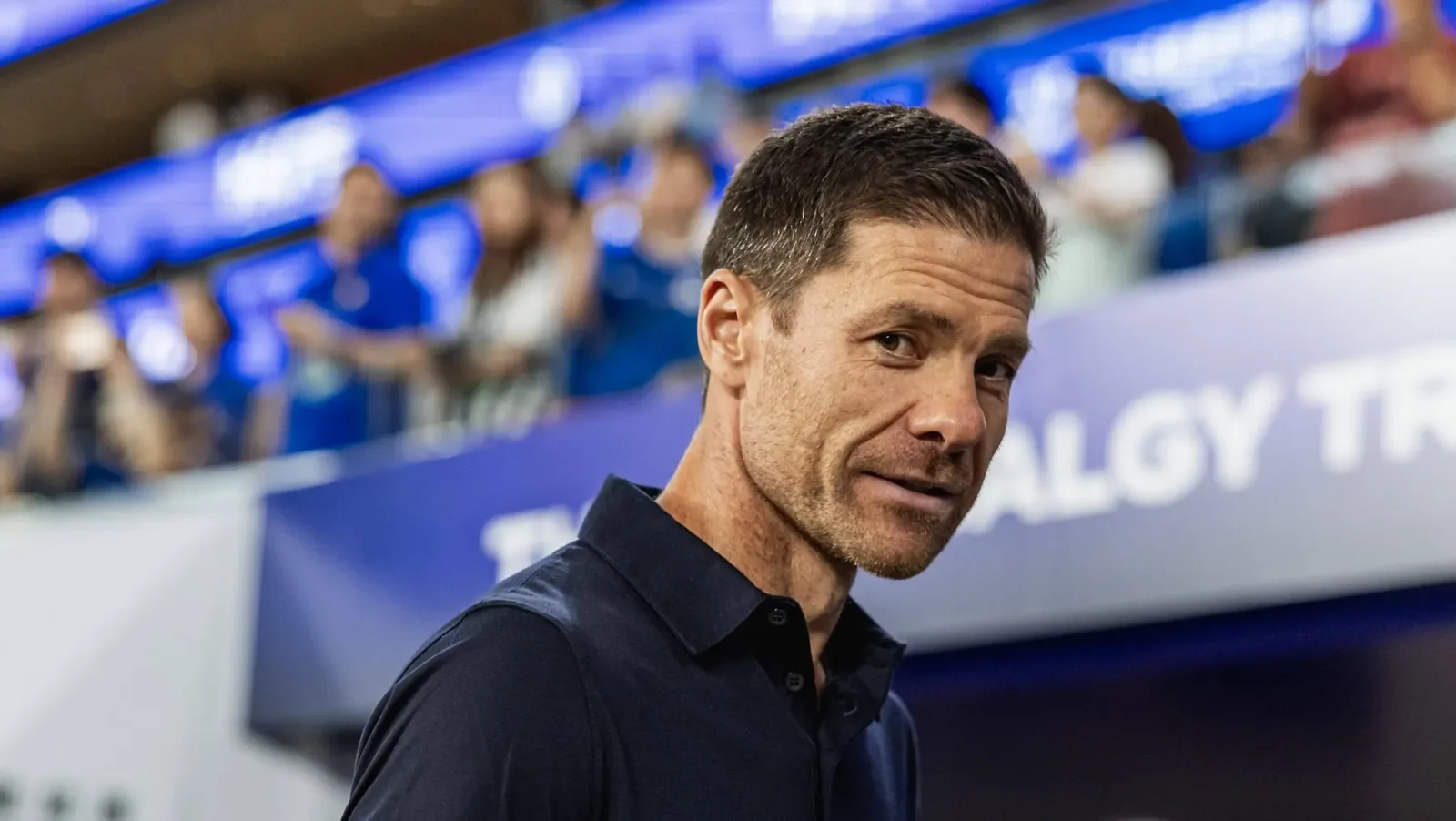 Chelsea avalia Sander Berge, mas não consegue avançar por meio-campista do Fulham