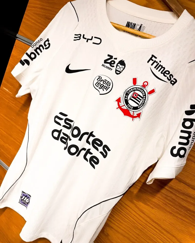 Corinthians repete time e deixa André entre os reservas contra o Estudiantes