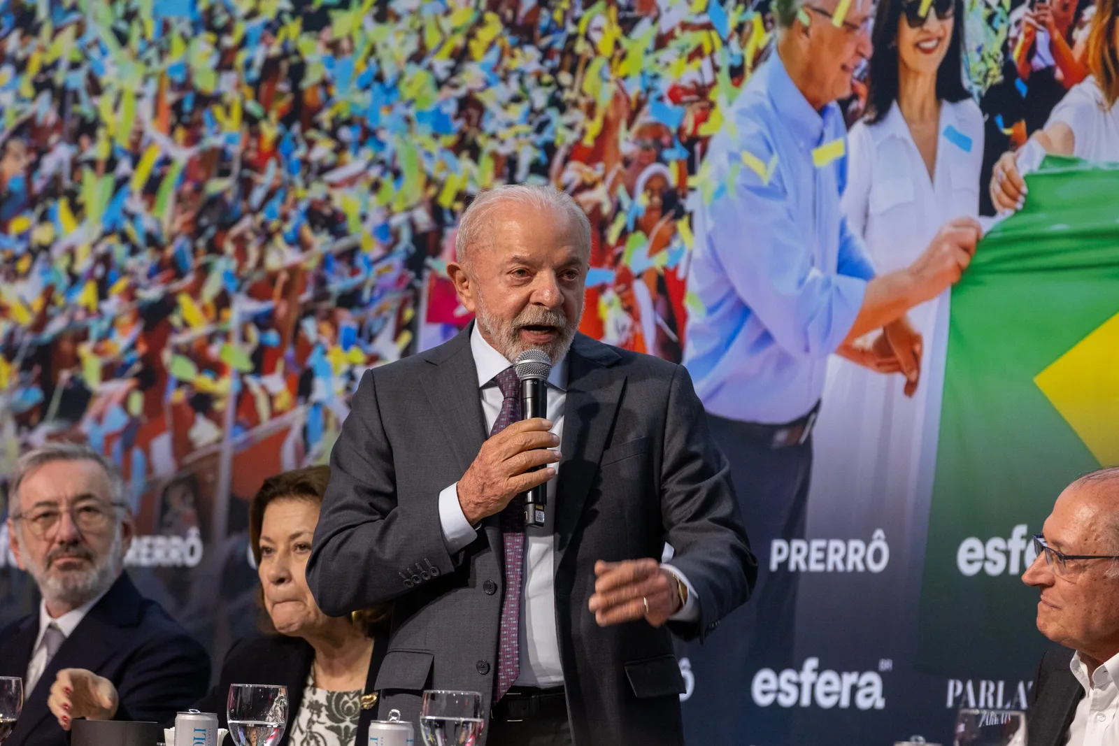 Lula cobra responsabilidade social junto ao equilíbrio das contas públicas