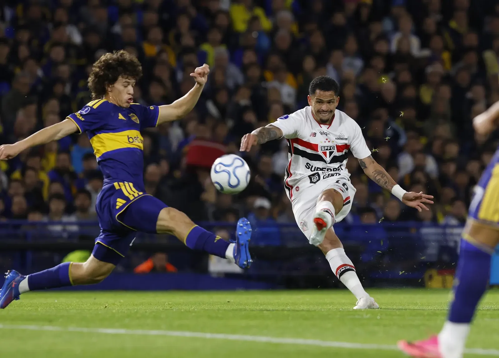São Paulo busca reverter desvantagem contra o Boca e chegar à semifinal