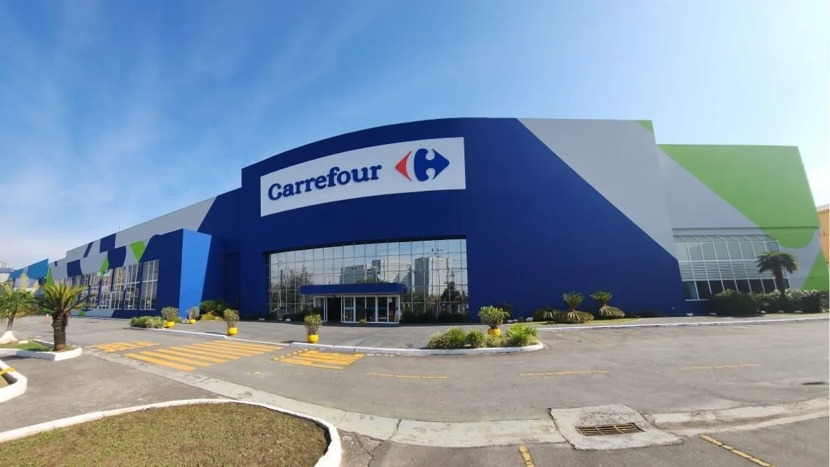 Carrefour vende 21 lojas de bairro ao Grupo Pereira