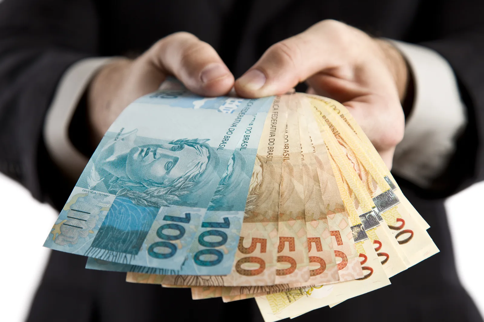 Transferência para o Desenrola 2.0 reduz saldo de valores esquecidos