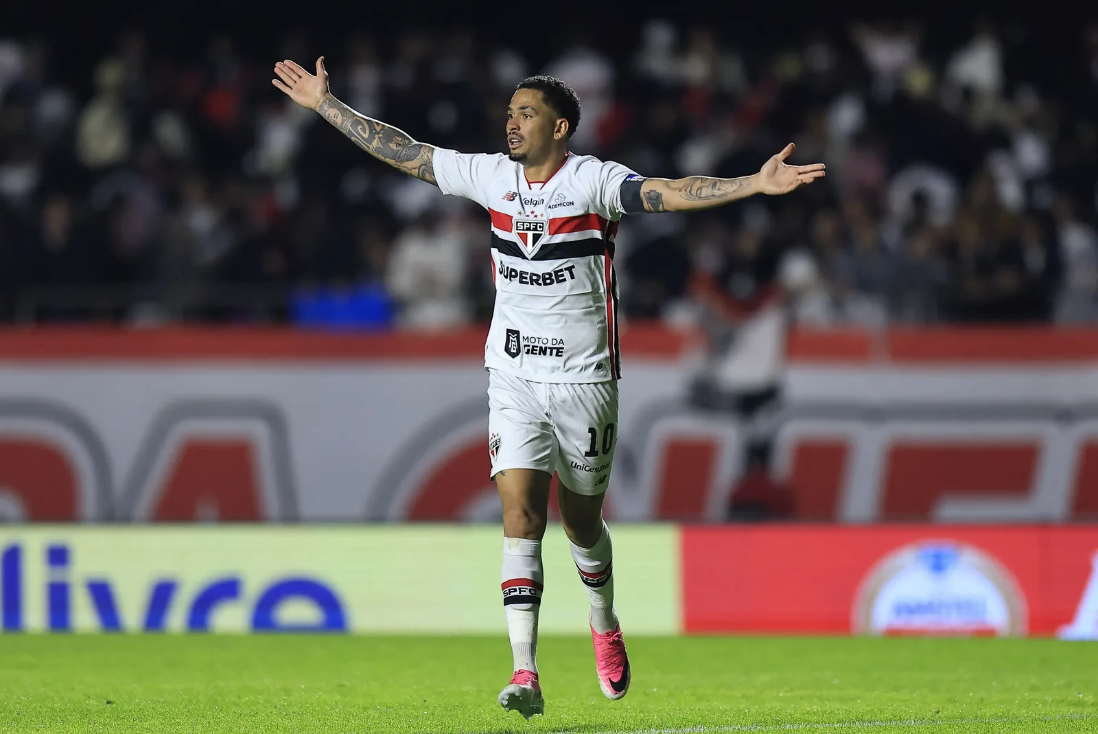 Luciano diz que São Paulo deixou classificação escapar contra o Boca