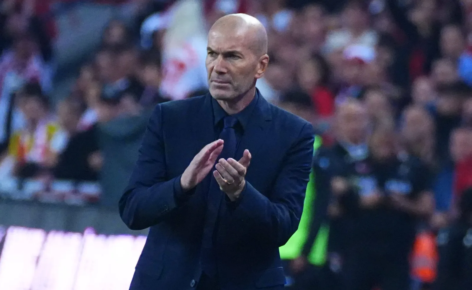 França vence a Turquia na estreia de Zidane, mas Mbappé preocupa