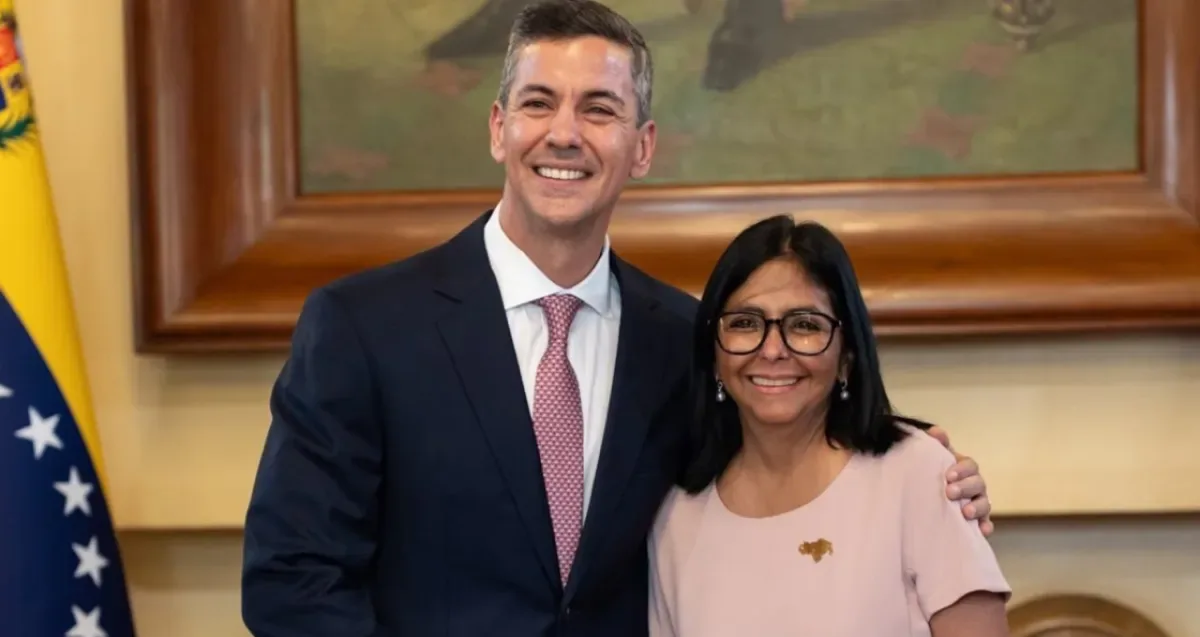 Venezuela e Paraguai retomam diálogo em visita de Santiago Peña