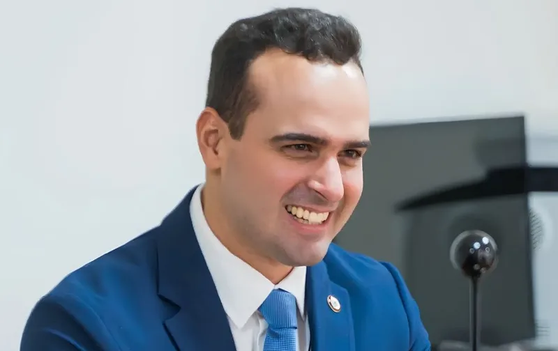 Lucas Ribeiro garante novo mandato na Paraíba já no primeiro turno