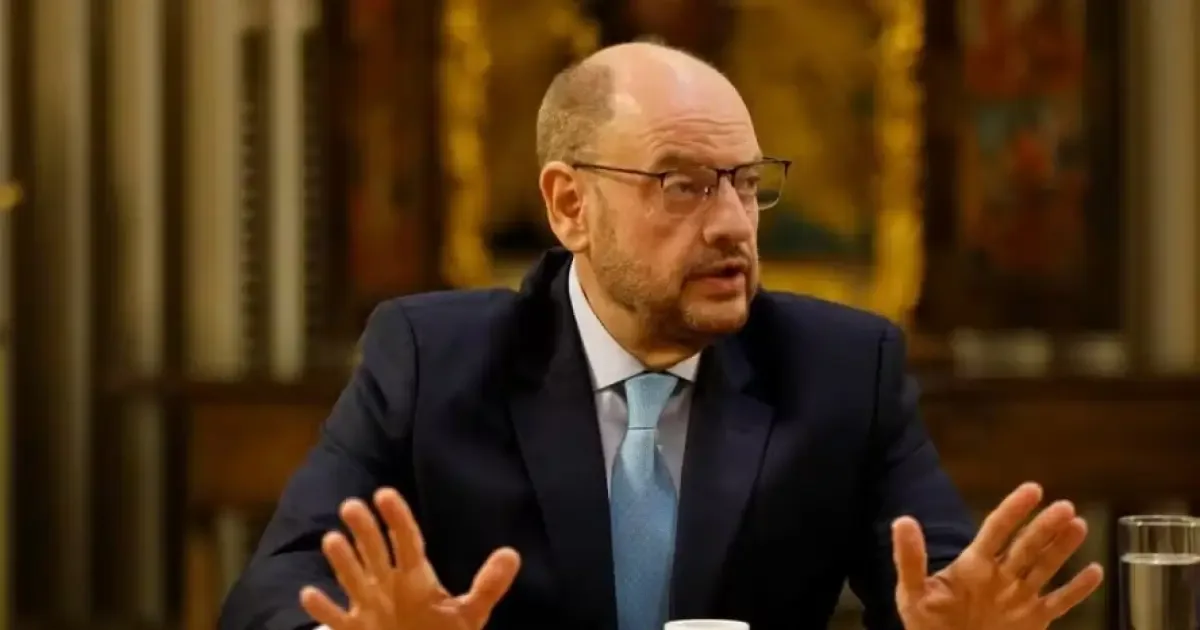 Ricardo Couto extingue 1.050 cargos comissionados vagos no Rio