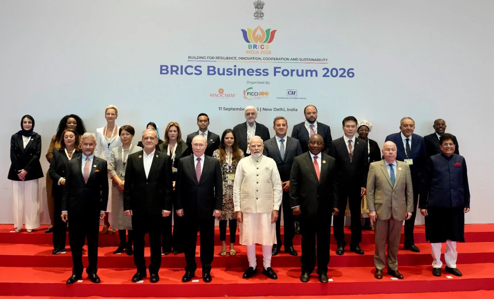 Xi retorna a Nova Delhi enquanto BRICS tenta conciliar divergências sobre guerras