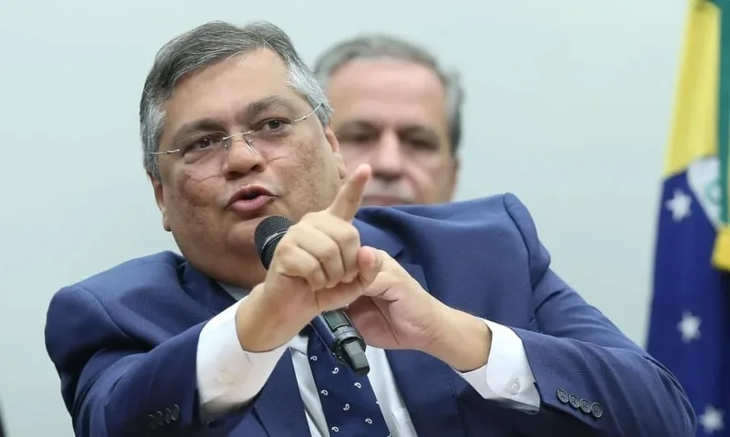 Dino derruba ordem do TSE que retirou publicação de Antonio Tabet
