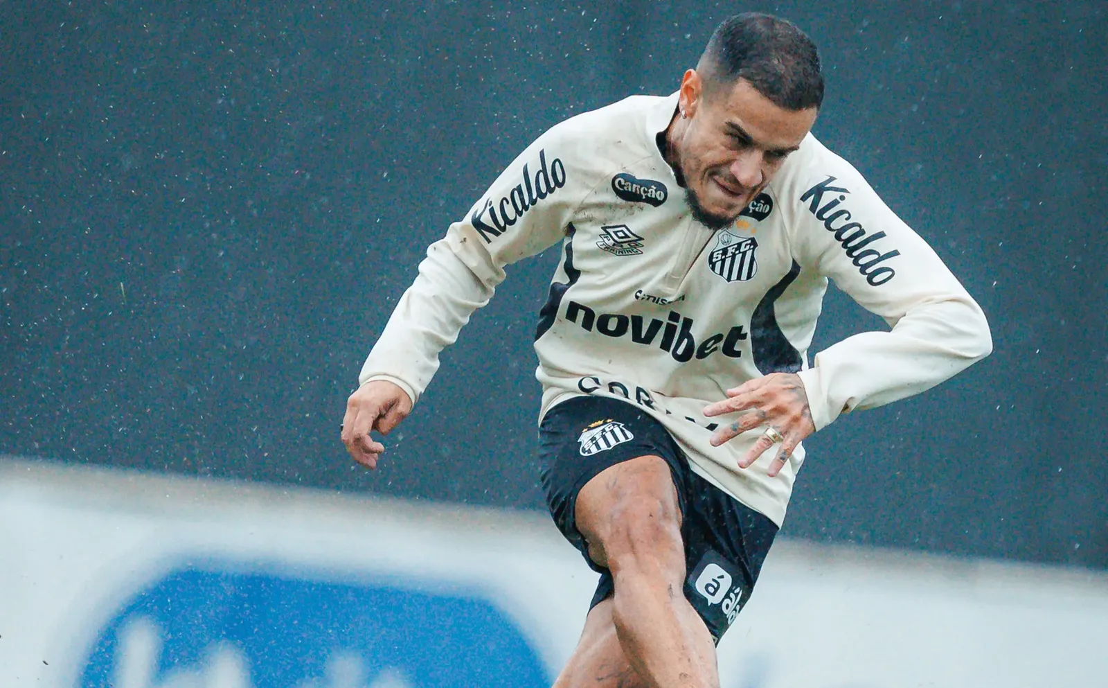 Coutinho ainda não tem data para estrear pelo Santos