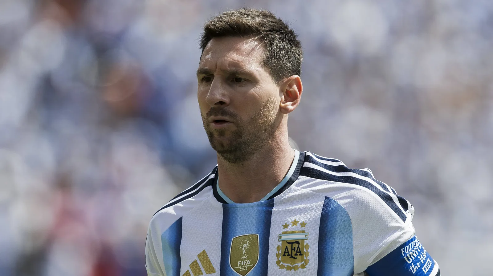 Newell's mantém esperança de ter Messi no fim da carreira