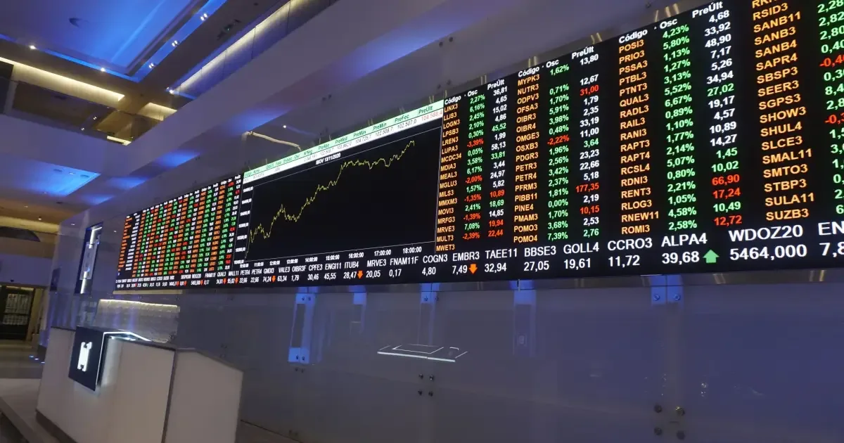 Ibovespa cai 0,46% apesar de recuo do dólar nesta sexta-feira