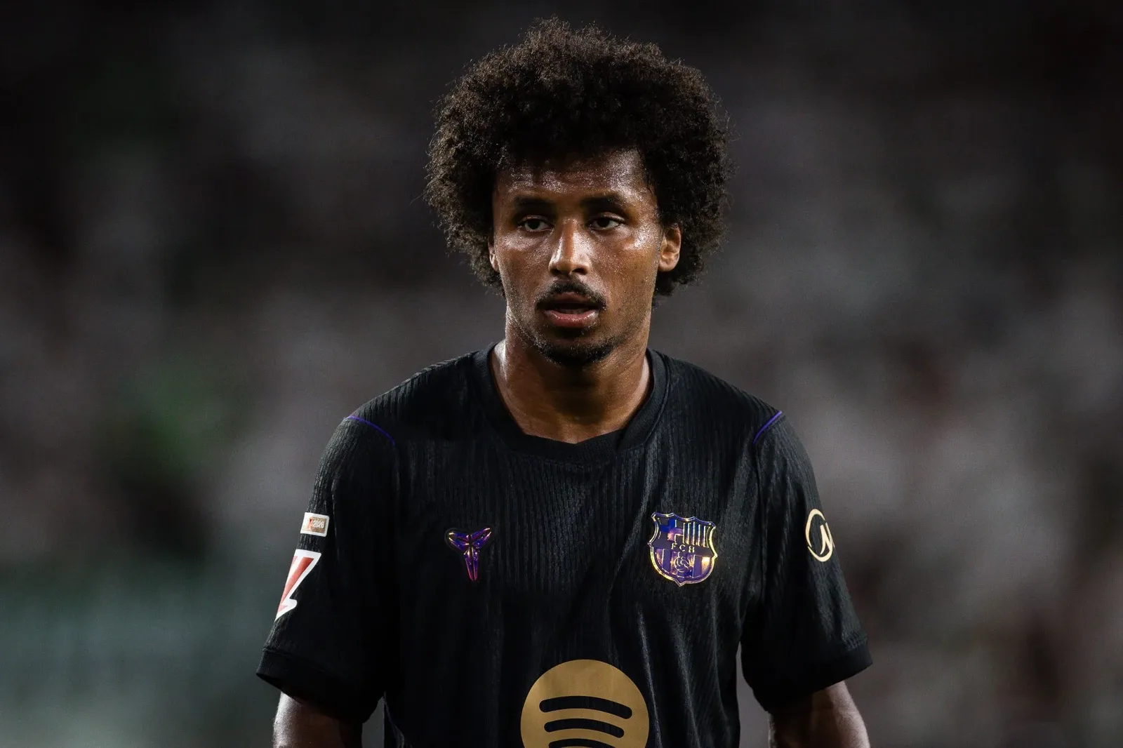 Adeyemi destaca mar e instinto na adaptação ao Barcelona