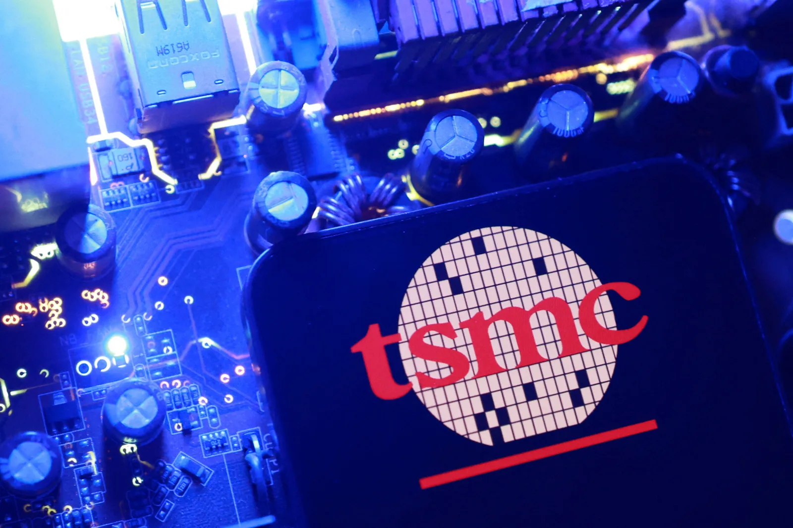 TSMC registra alta de 53,3% na receita de agosto