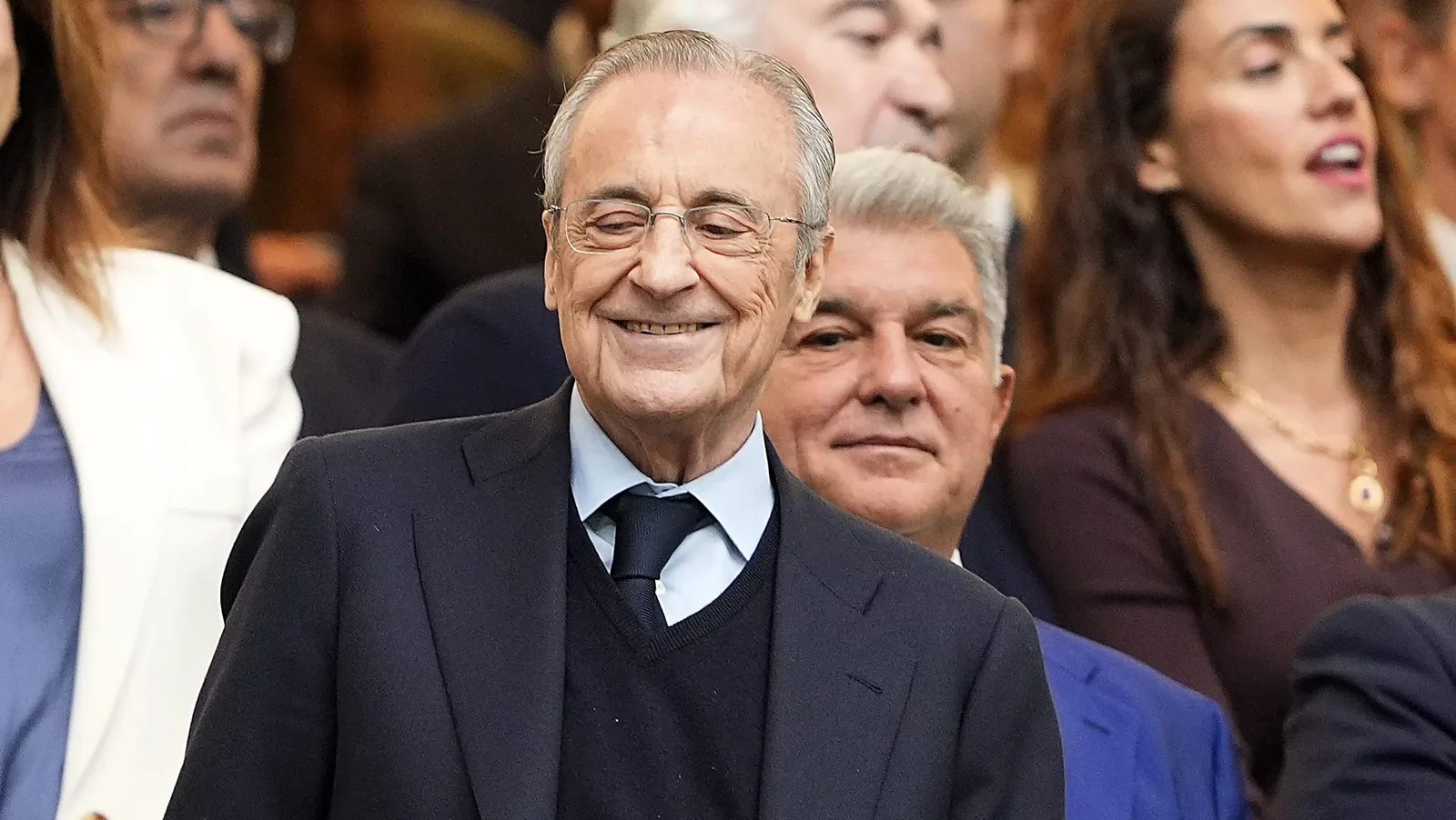 Barcelona reduz distância financeira para o Real Madrid no mercado